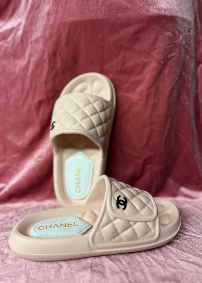 Pink Slides (Size 6)