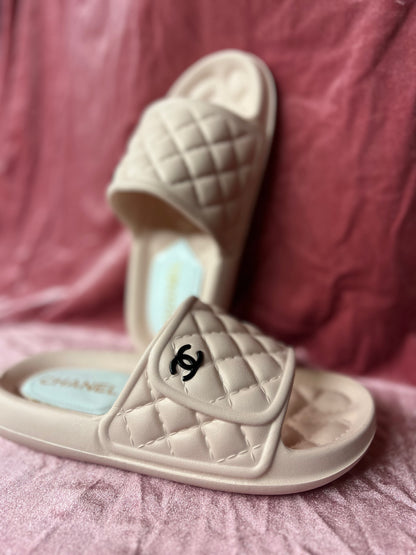 Pink Slides (Size 6)