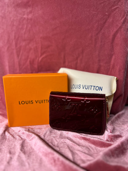 Maroon Wallet