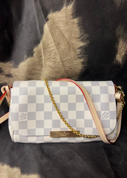 Favorite Crossbody
