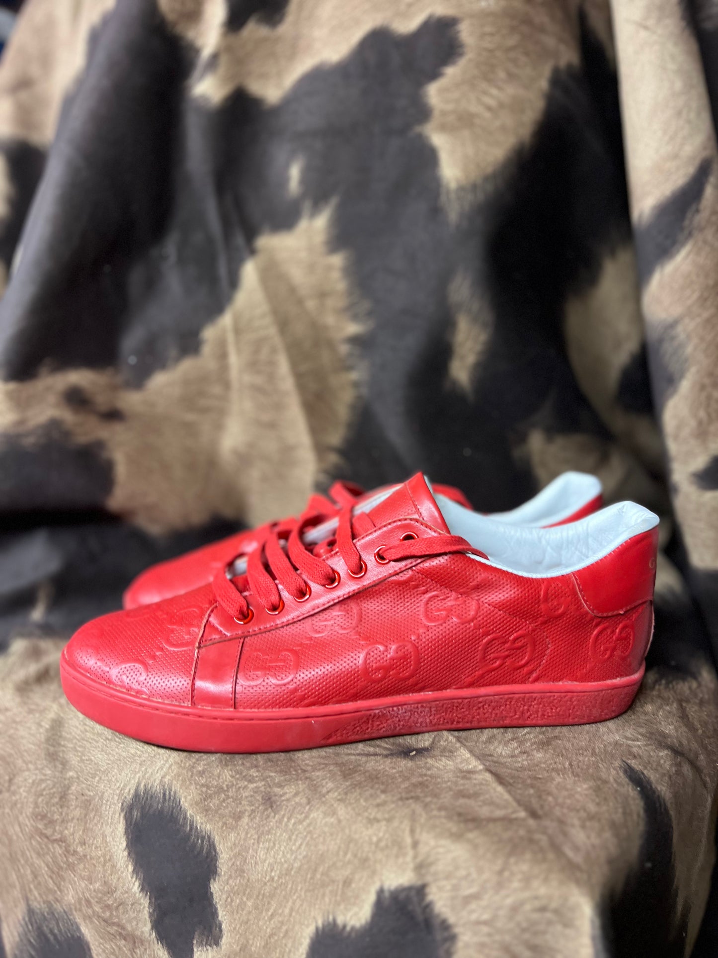 Men's Shoes (Size 11)